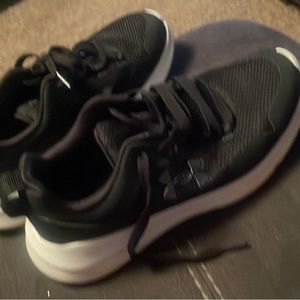 Under armor womens 8.